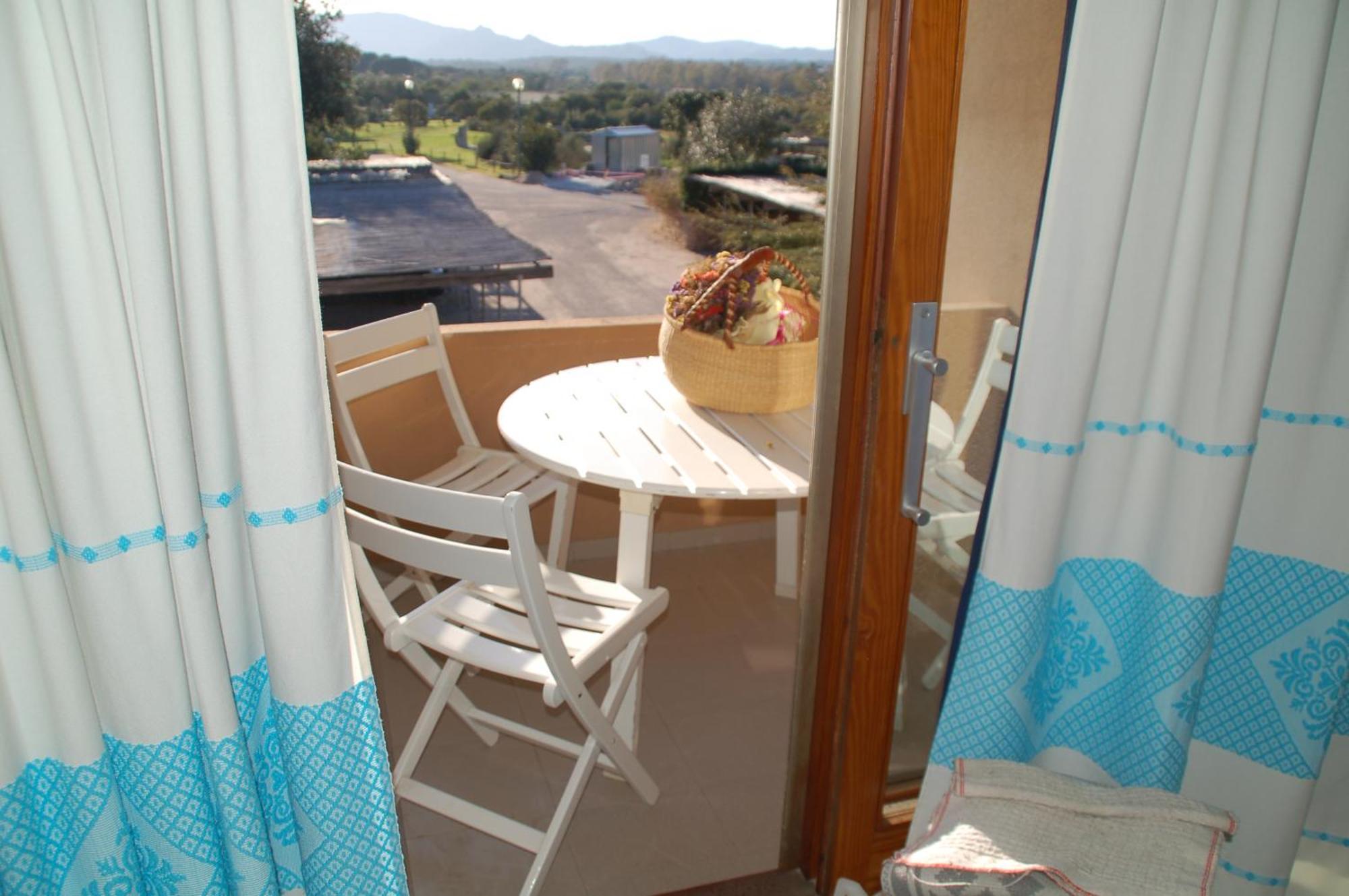 Residence Porto Coda Cavallo San Teodoro  Exteriör bild